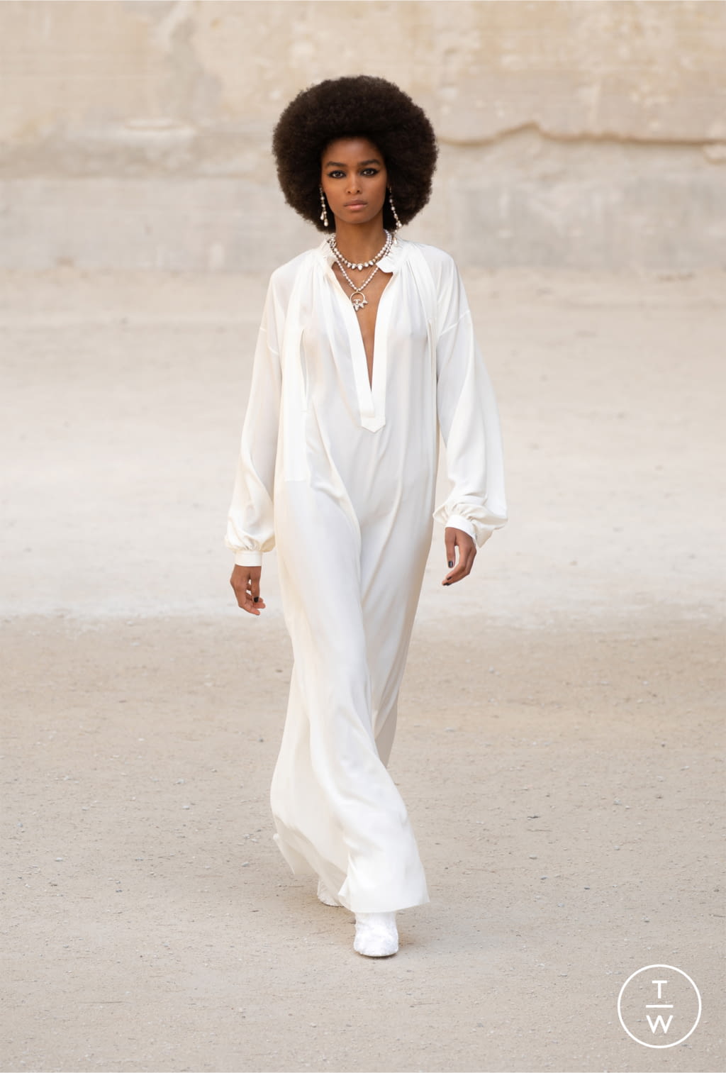 Fashion Week Paris Resort 2022 look 59 de la collection Chanel womenswear