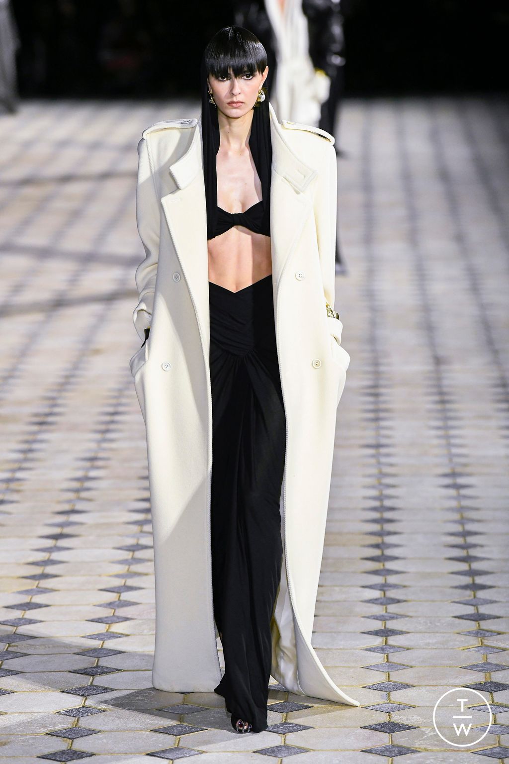 Fashion Week Paris Spring/Summer 2023 look 45 from the Saint Laurent collection womenswear