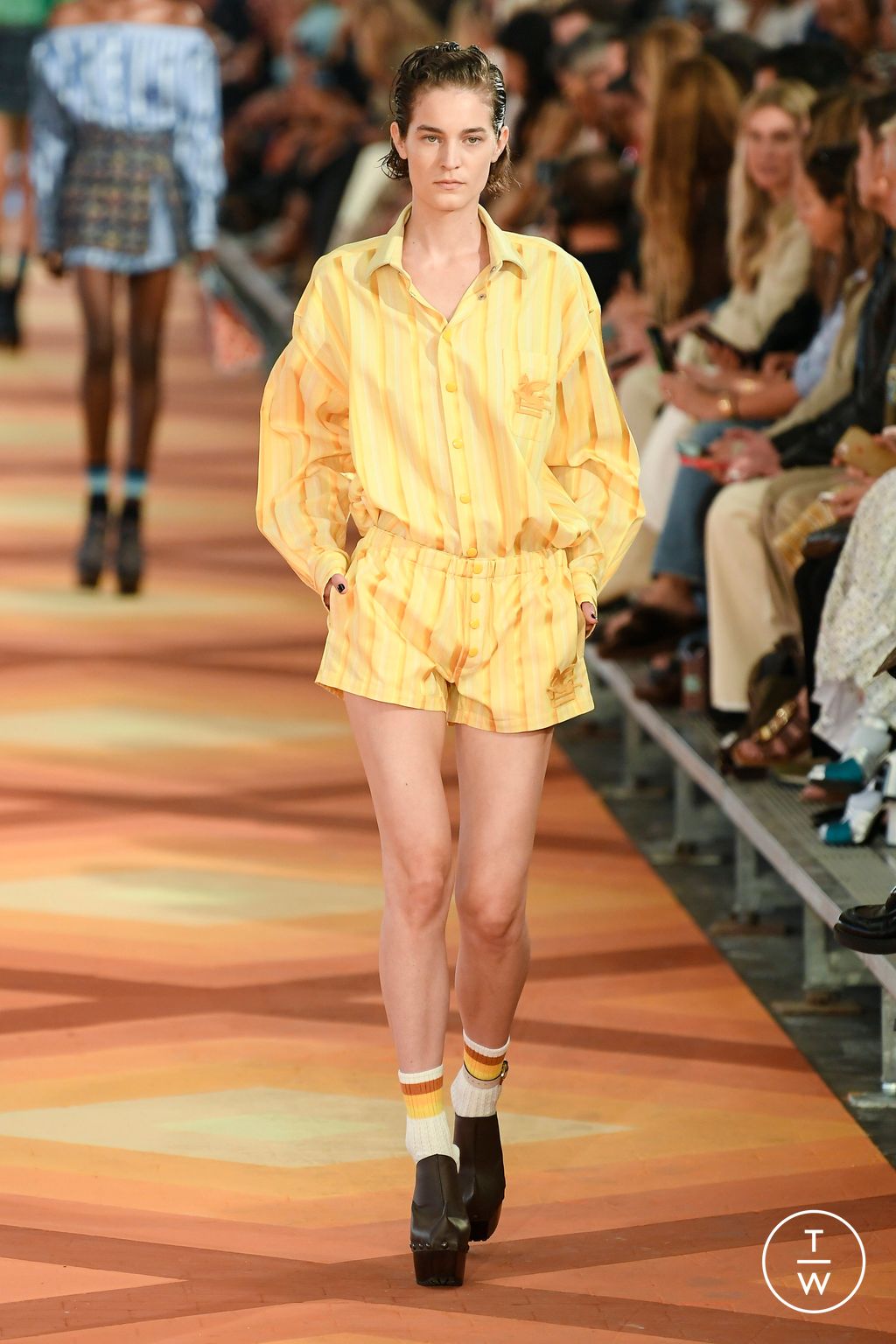 Fashion Week Milan Spring/Summer 2023 look 8 de la collection Etro womenswear