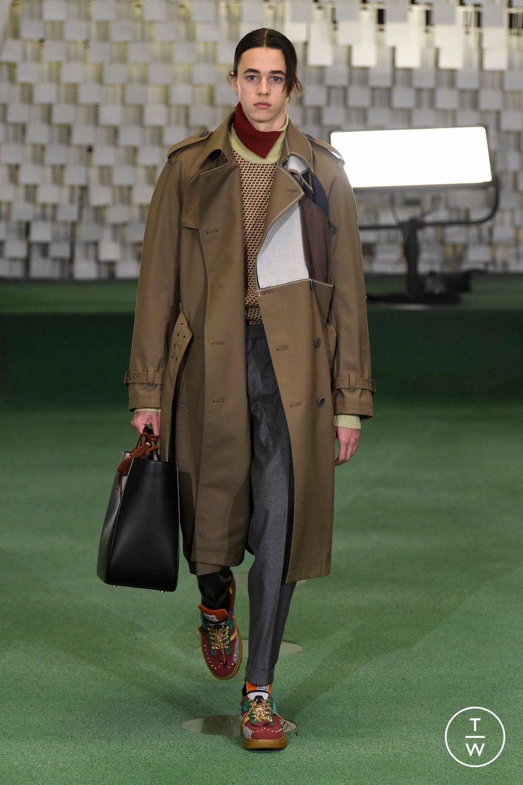 Fashion Week Paris Fall/Winter 2023 look 18 from the Kolor collection menswear