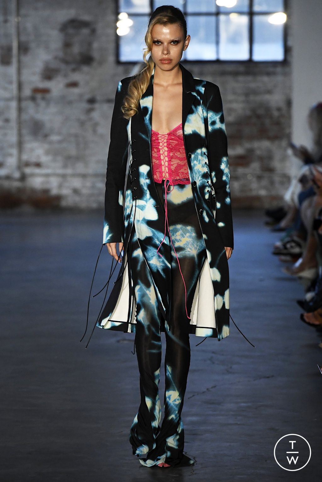 Fashion Week New York Spring/Summer 2023 look 16 de la collection Priscavera womenswear