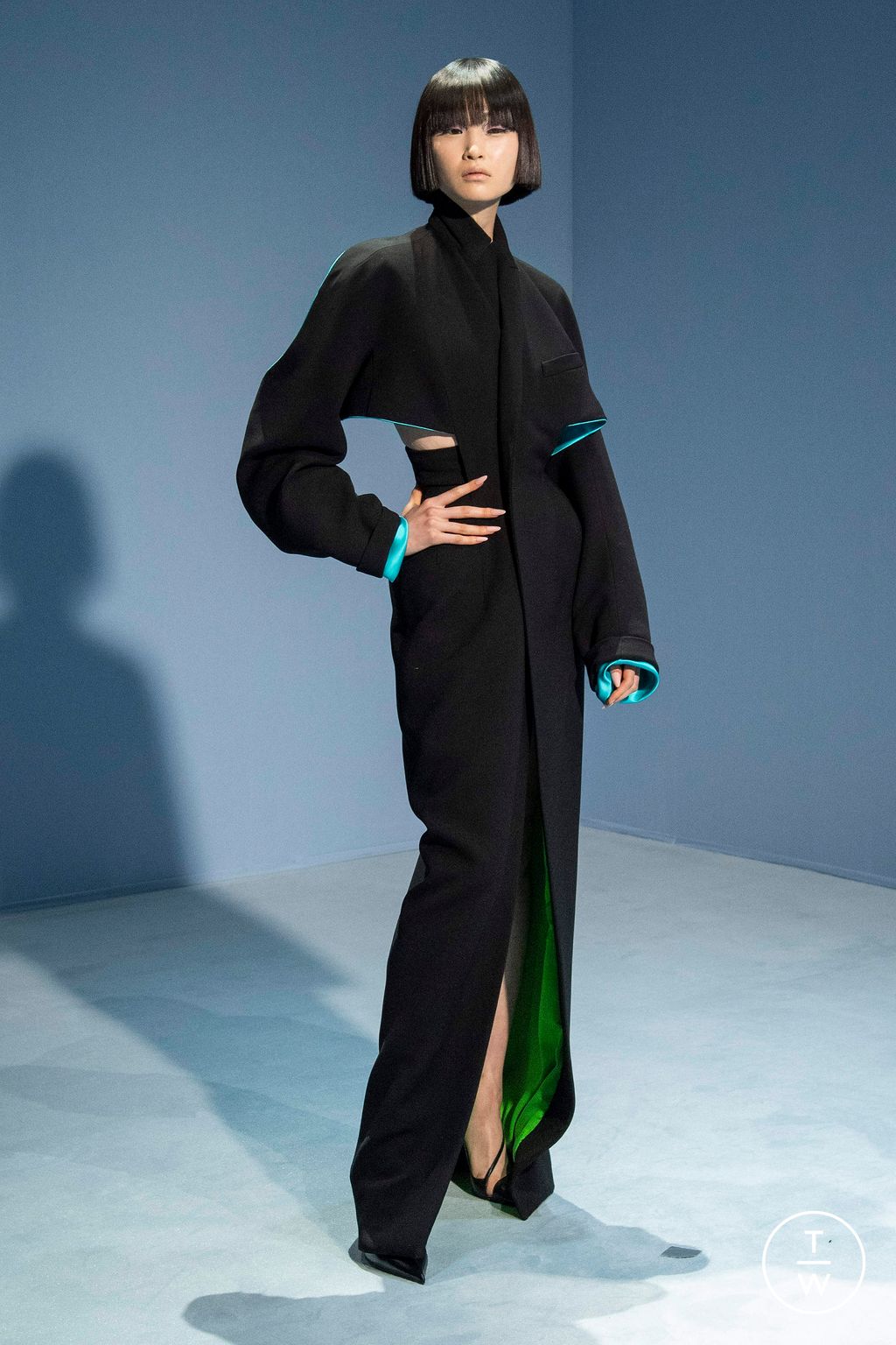 Fashion Week Paris Spring/Summer 2023 look 10 de la collection Jean Paul Gaultier couture