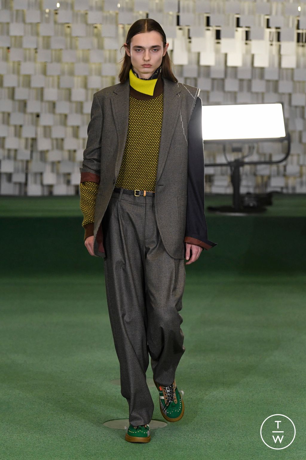 Fashion Week Paris Fall/Winter 2023 look 17 from the Kolor collection 男装