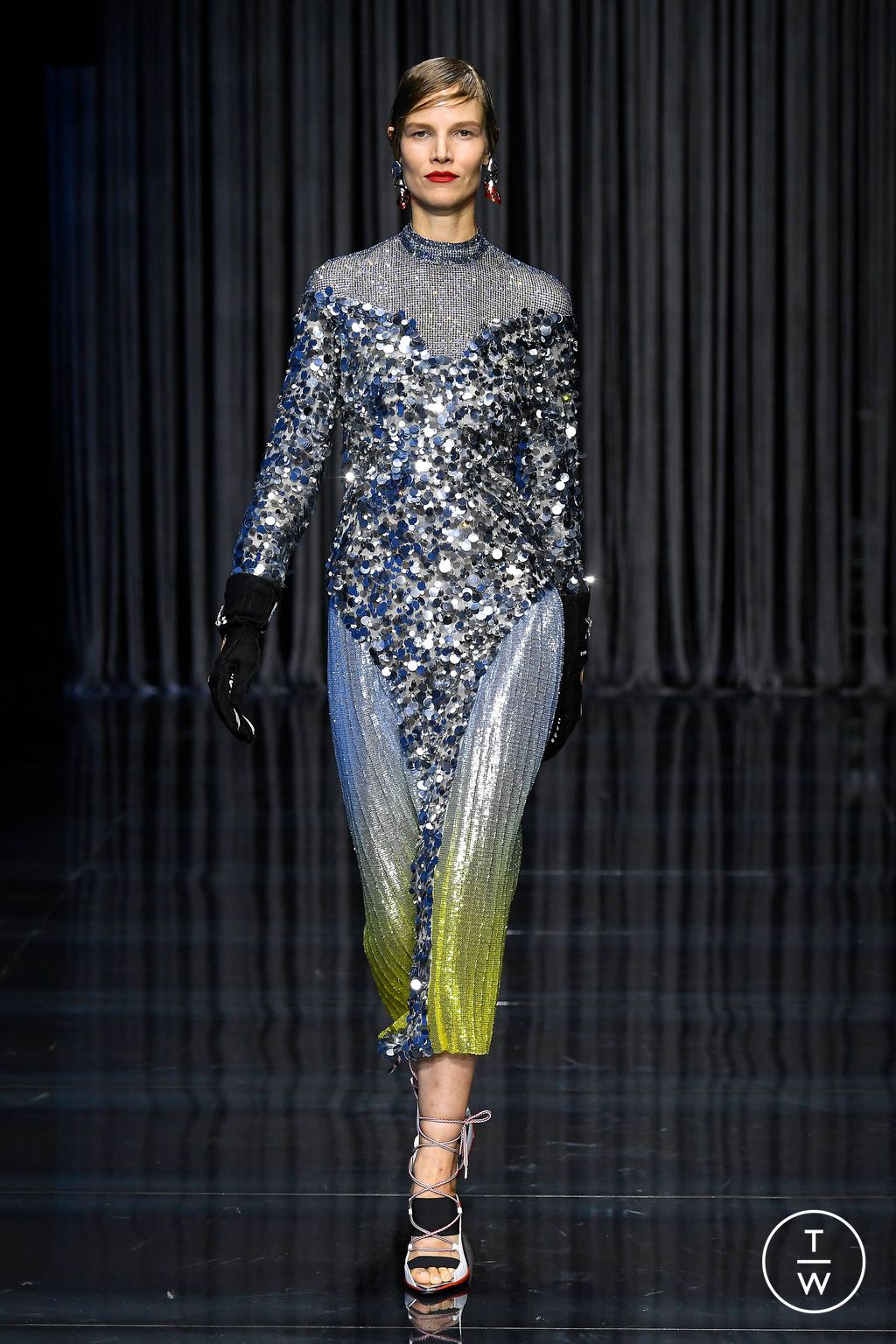 Fashion Week Milan Spring/Summer 2023 look 44 from the Ferrari collection 女装