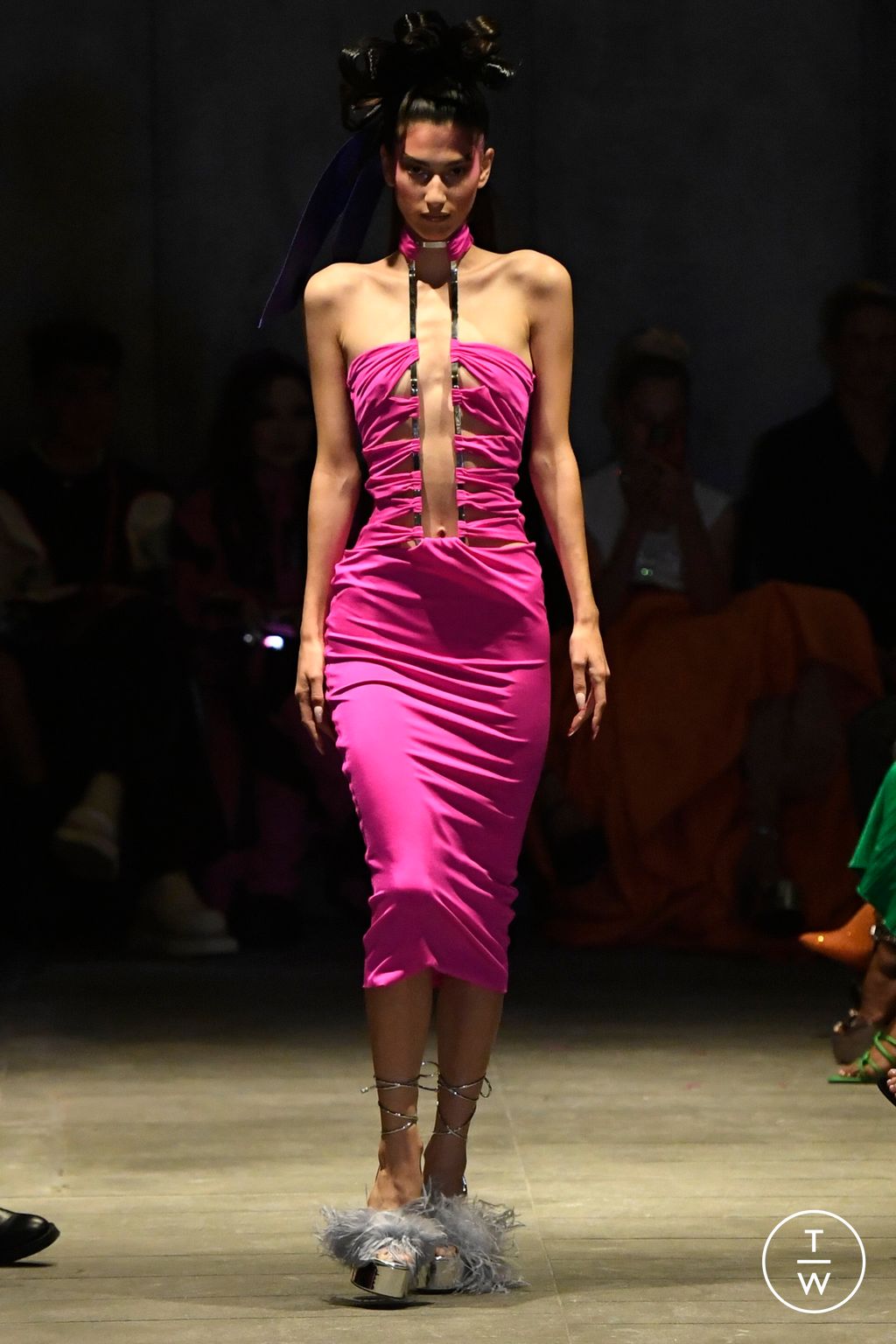 Fashion Week New York Spring/Summer 2023 look 14 de la collection Christian Cowan womenswear