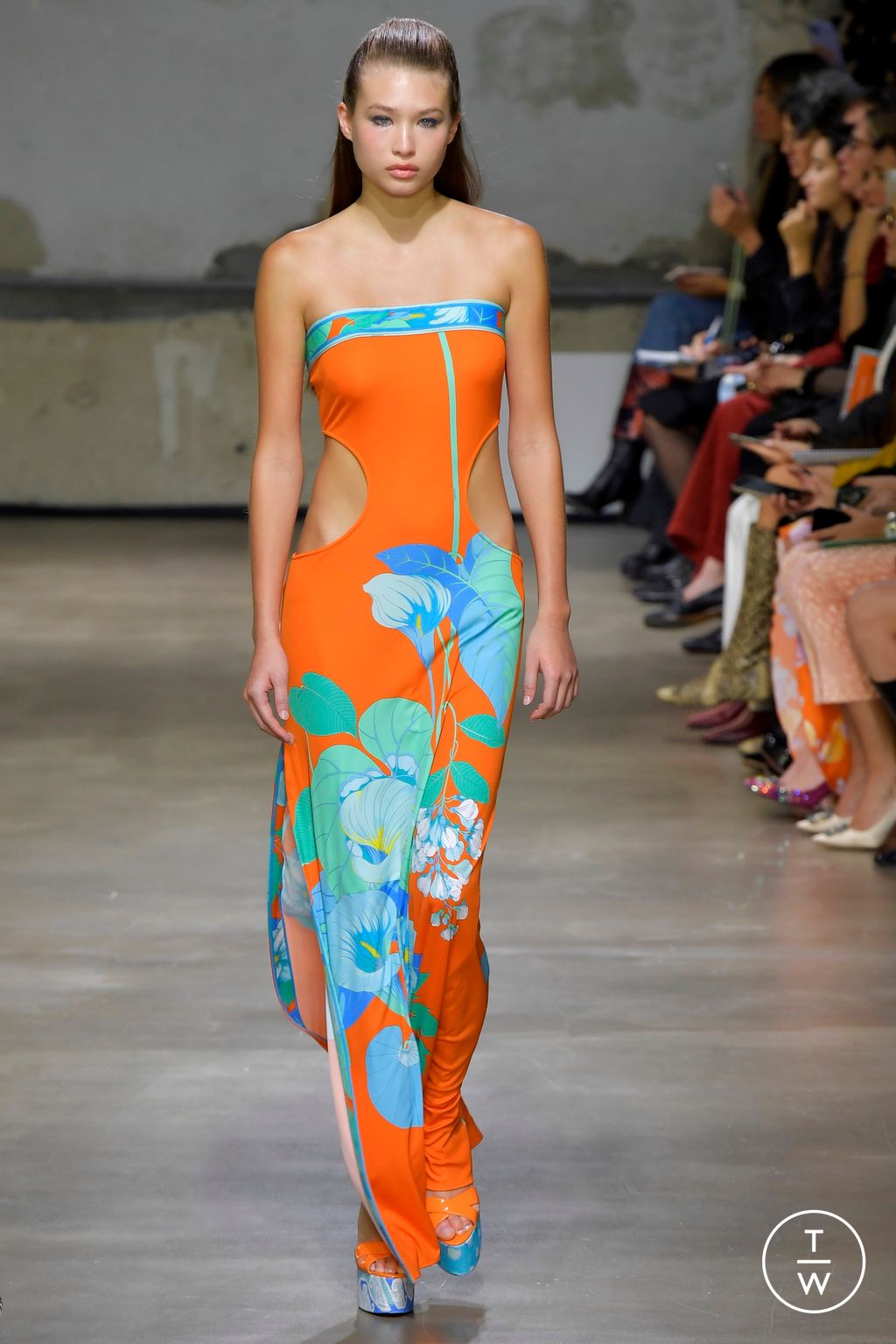 Fashion Week Paris Spring/Summer 2023 look 26 from the Leonard Paris collection womenswear
