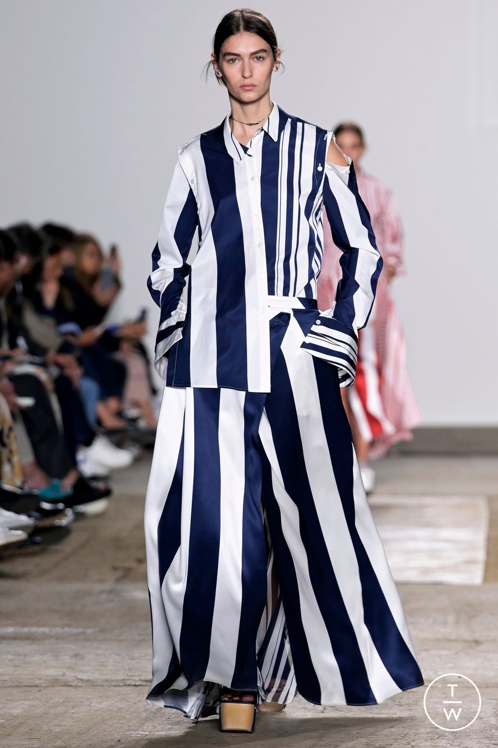 Fashion Week Milan Spring/Summer 2023 look 26 from the Ports 1961 collection 女装