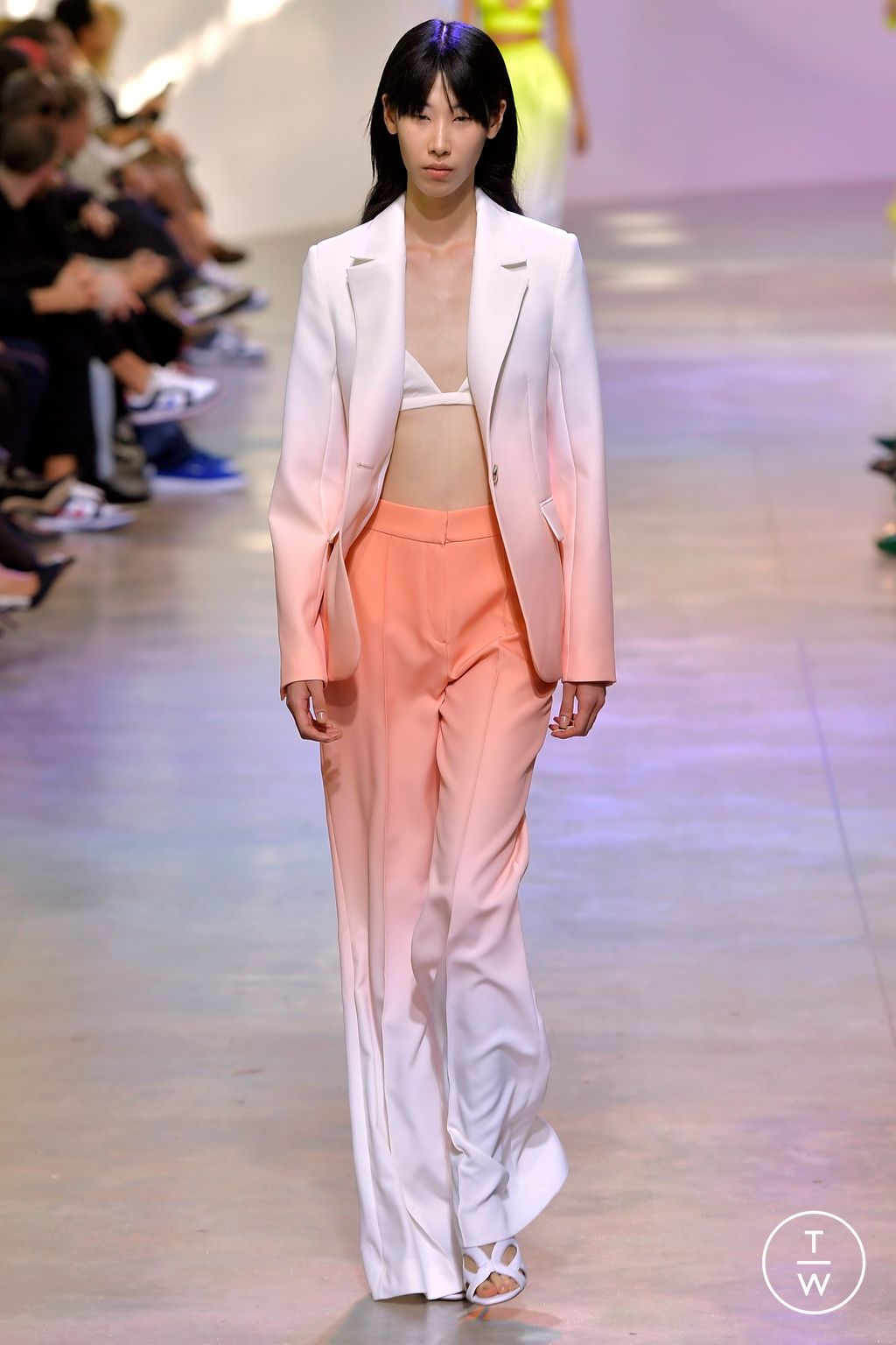 Fashion Week Paris Spring/Summer 2023 look 13 de la collection Elie Saab womenswear