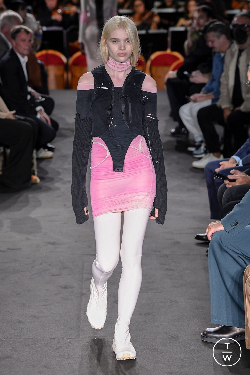 Fashion Week Milan Spring/Summer 2023 look 38 from the MM6 Maison Margiela collection womenswear