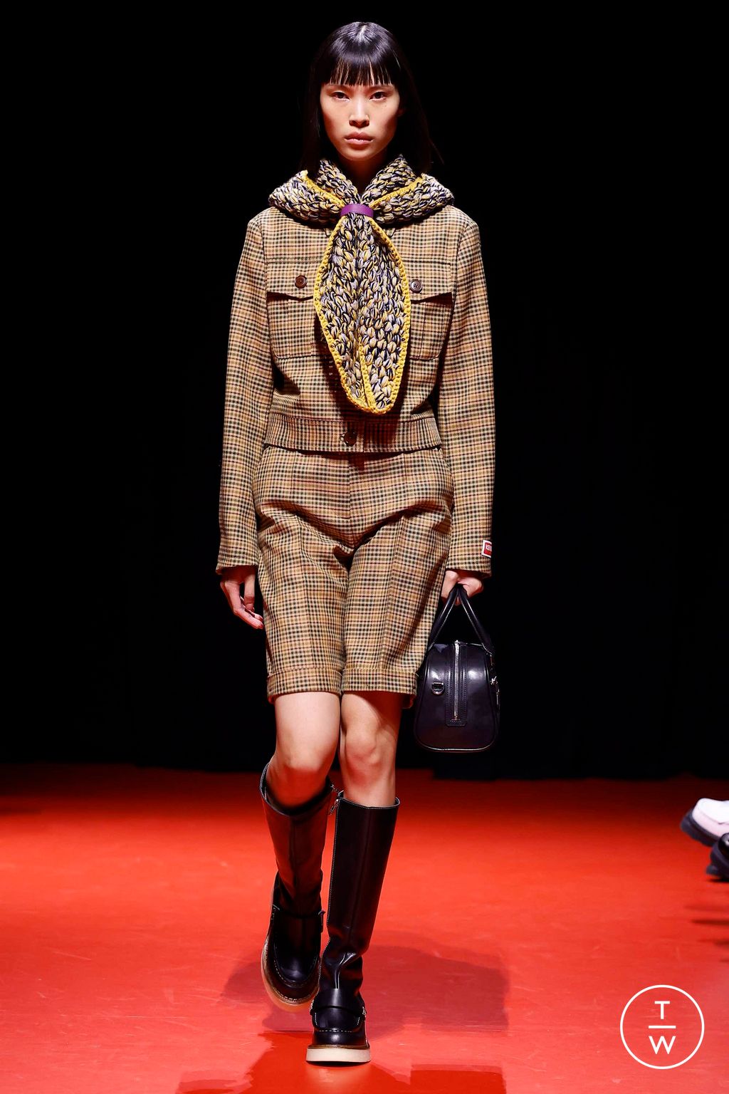 Fashion Week Paris Fall/Winter 2023 look 2 de la collection Kenzo menswear