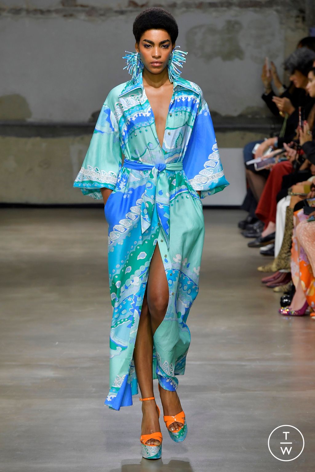 Fashion Week Paris Spring/Summer 2023 look 6 from the Leonard Paris collection womenswear