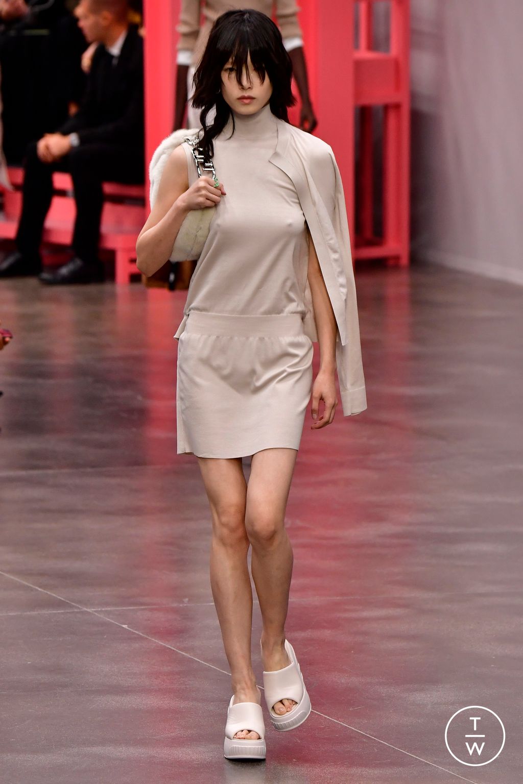 Fashion Week Milan Spring/Summer 2023 look 20 de la collection Fendi womenswear