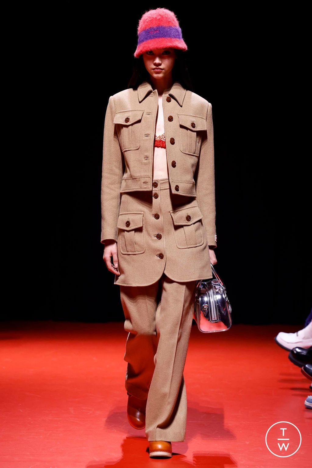Fashion Week Paris Fall/Winter 2023 look 60 de la collection Kenzo menswear