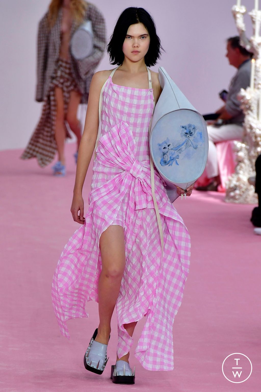 Fashion Week Paris Spring/Summer 2023 look 47 from the Acne Studios collection womenswear