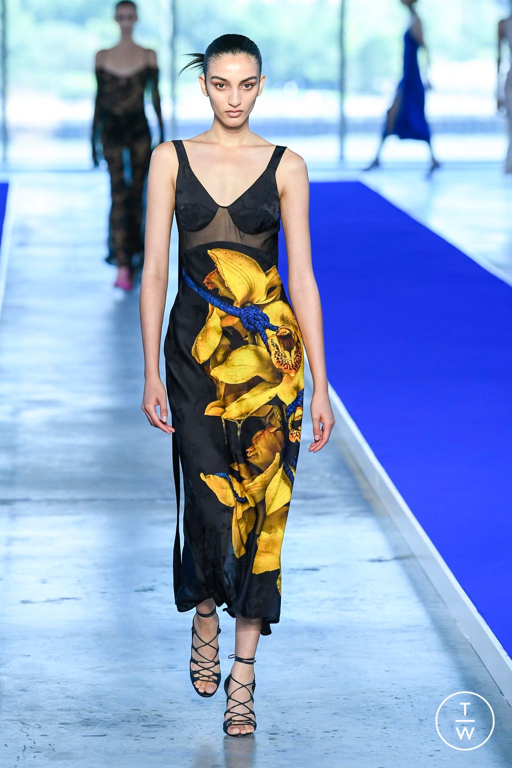 Fashion Week New York Spring/Summer 2023 look 21 from the Jason Wu collection 女装