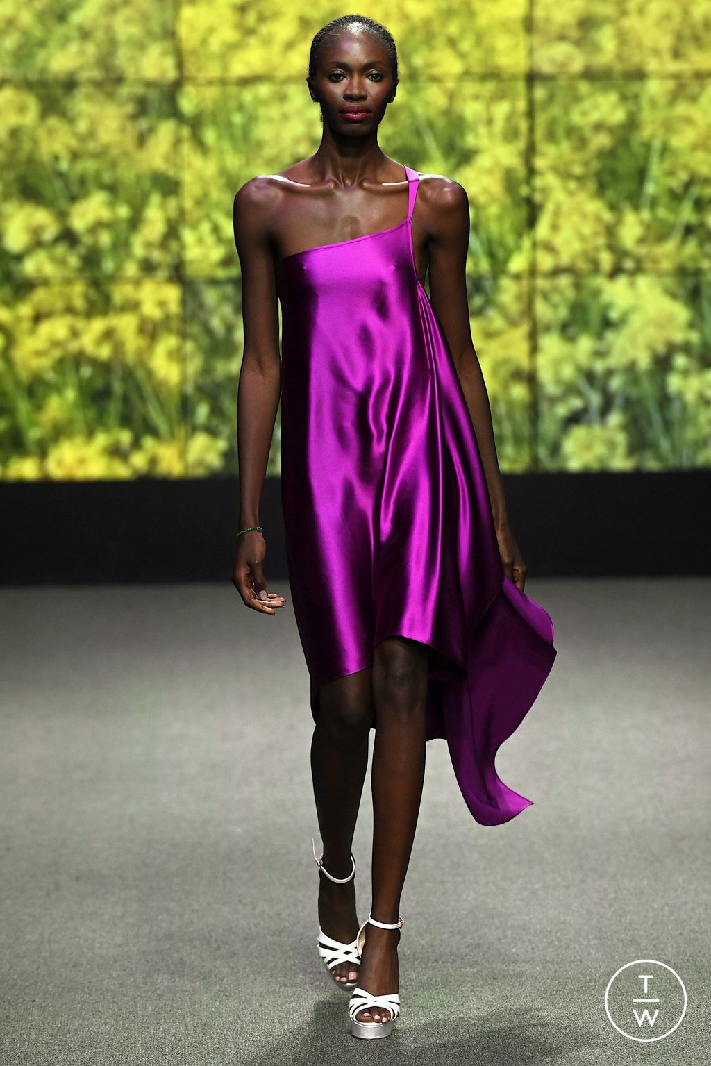 Fashion Week New York Spring/Summer 2023 look 28 from the Frederick Anderson collection womenswear