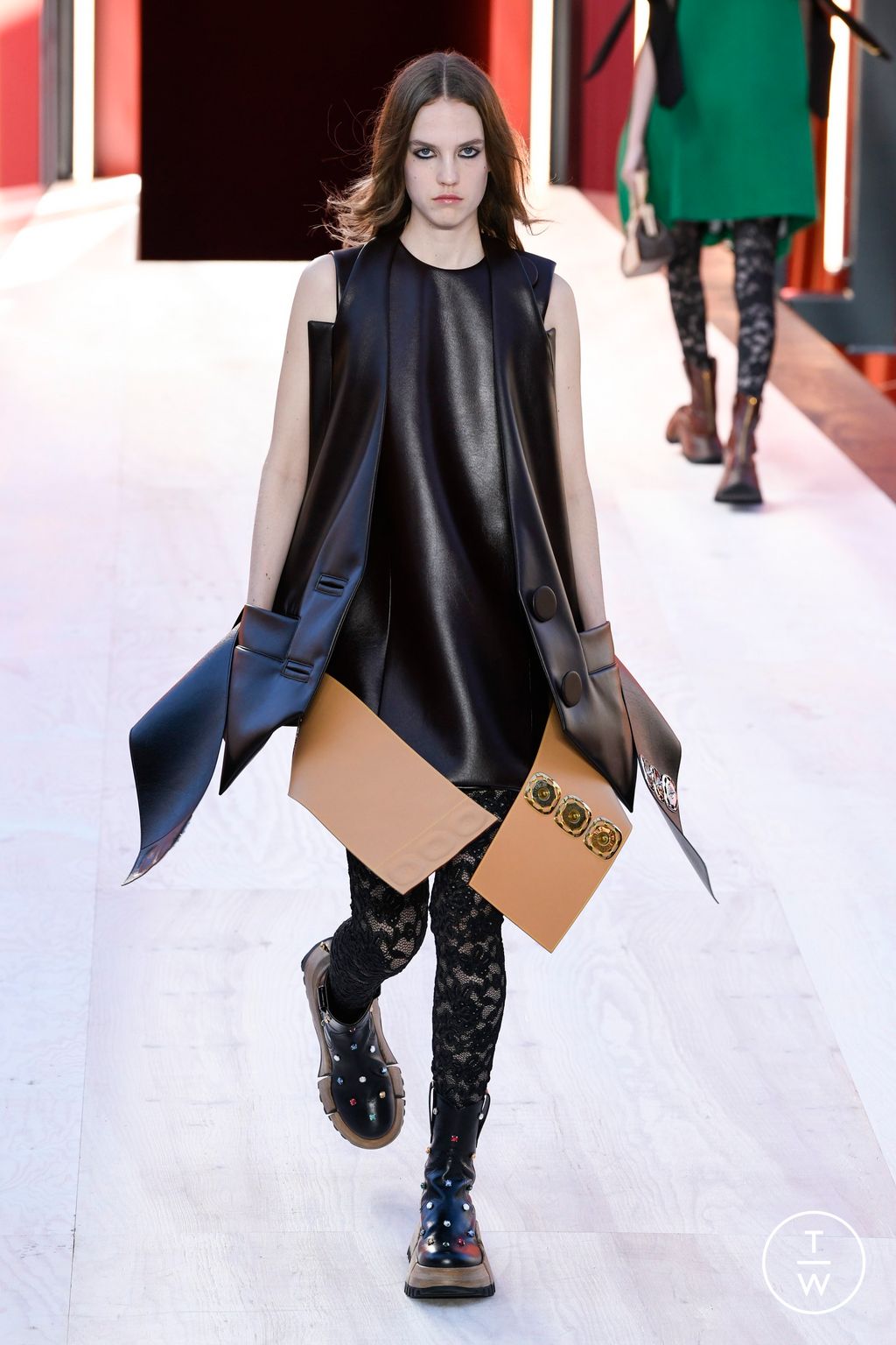 Fashion Week Paris Spring/Summer 2023 look 24 from the Louis Vuitton collection womenswear