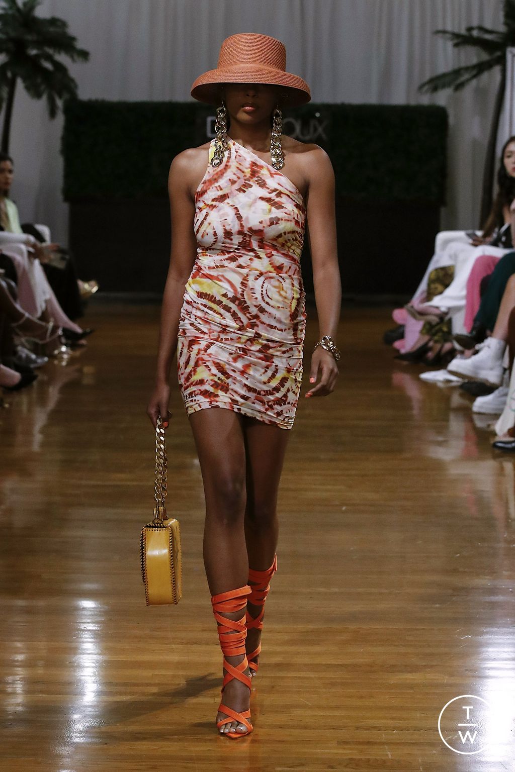 Fashion Week New York Spring/Summer 2023 look 23 de la collection Dur Doux womenswear