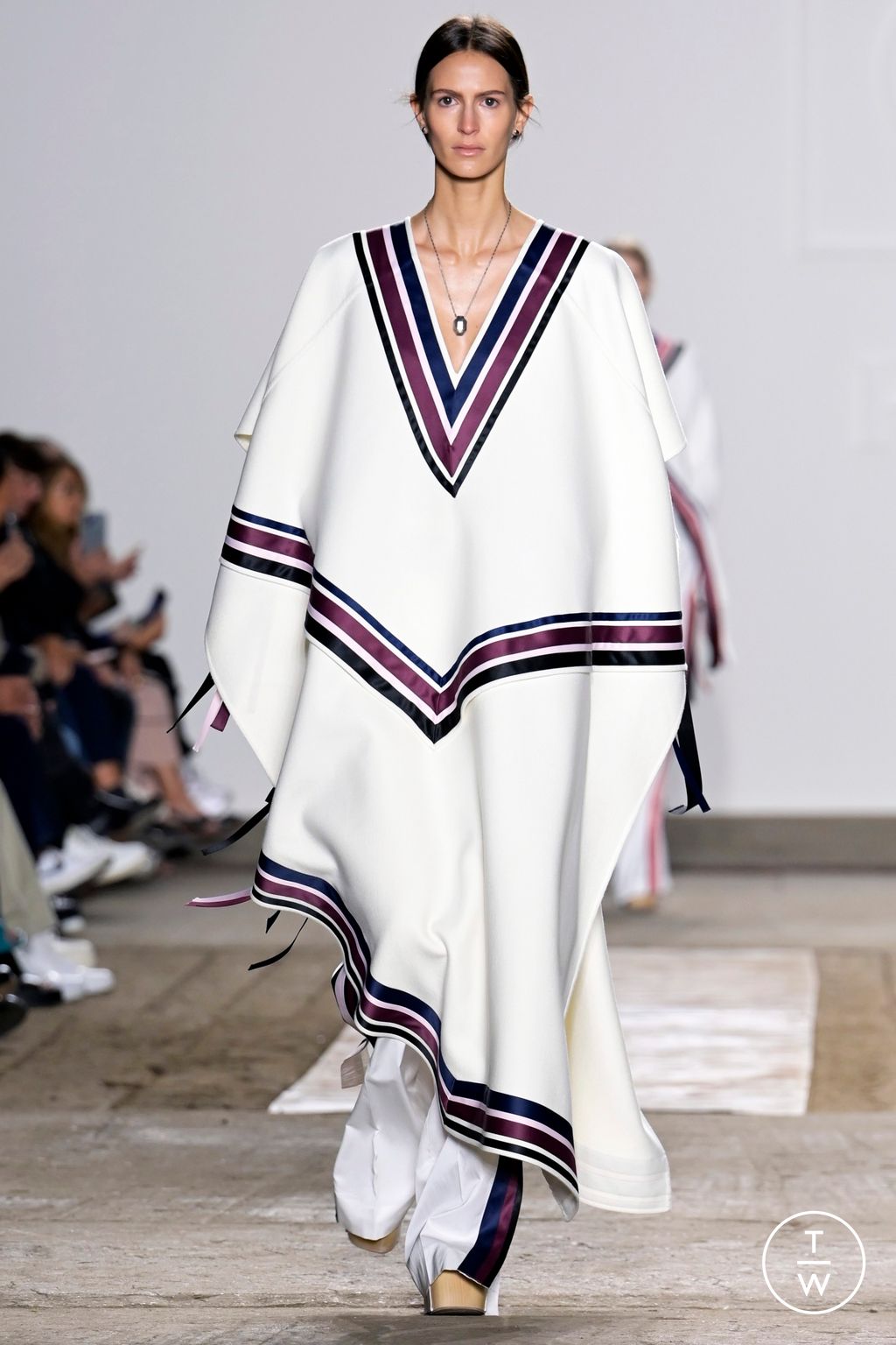 Fashion Week Milan Spring/Summer 2023 look 30 from the Ports 1961 collection 女装