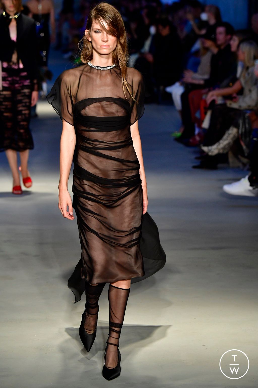 Fashion Week Milan Spring/Summer 2023 look 15 de la collection N°21 womenswear