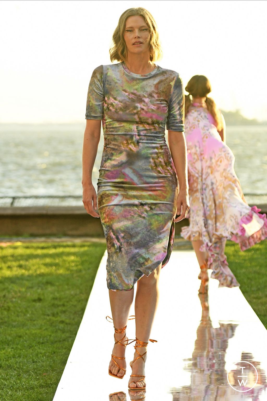 Fashion Week New York Spring/Summer 2023 look 10 from the Cynthia Rowley collection womenswear