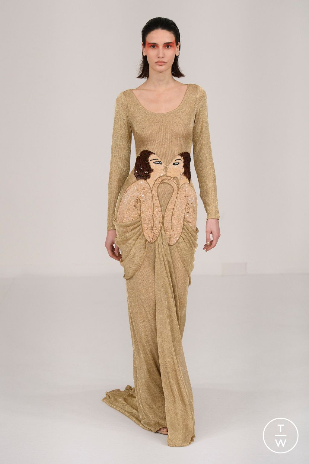 Fashion Week Paris Spring/Summer 2023 look 3 de la collection Alexis Mabille couture