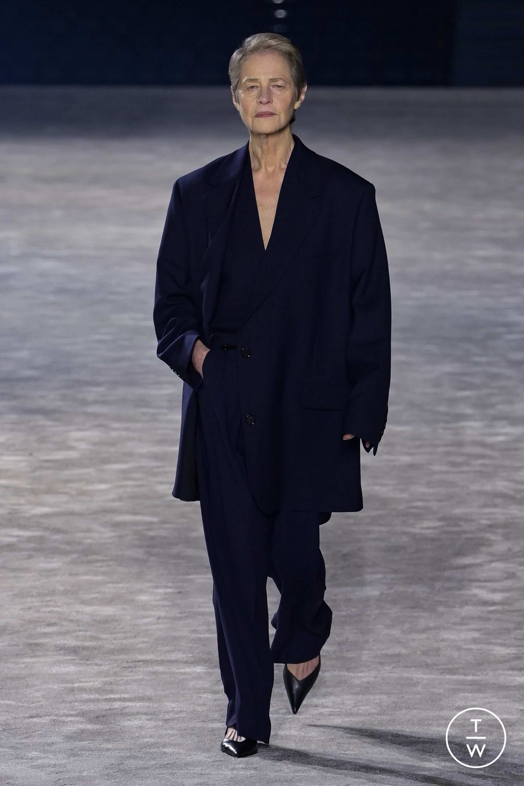 Fashion Week Paris Fall/Winter 2023 look 53 from the Ami collection menswear