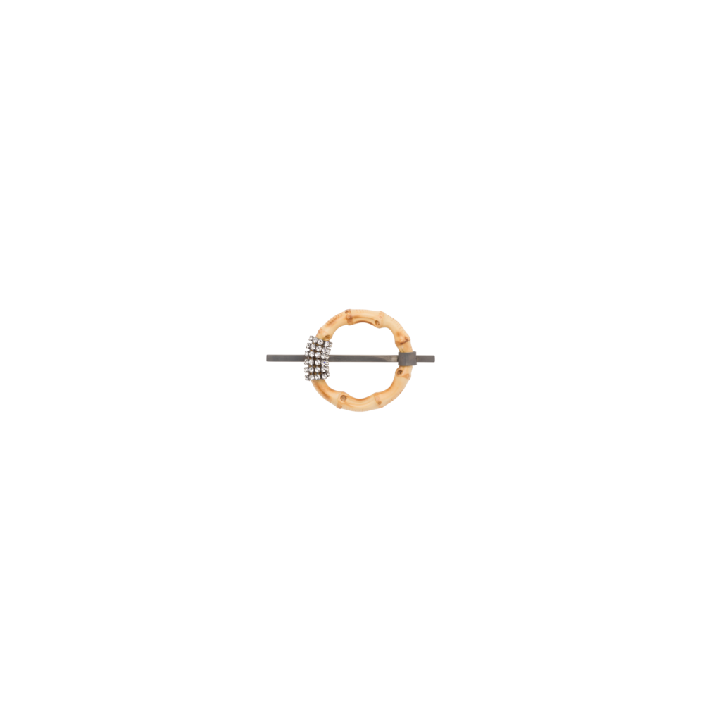 Fashion Week Paris Spring/Summer 2020 look 40 from the Miu Miu collection 女装配饰