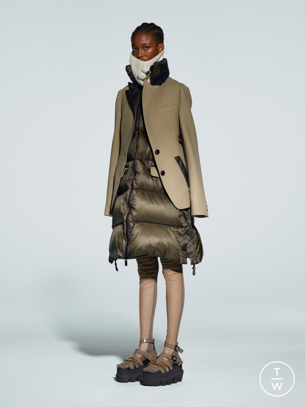 Fashion Week Paris Pre-Fall 2021 look 6 from the Sacai collection 女装