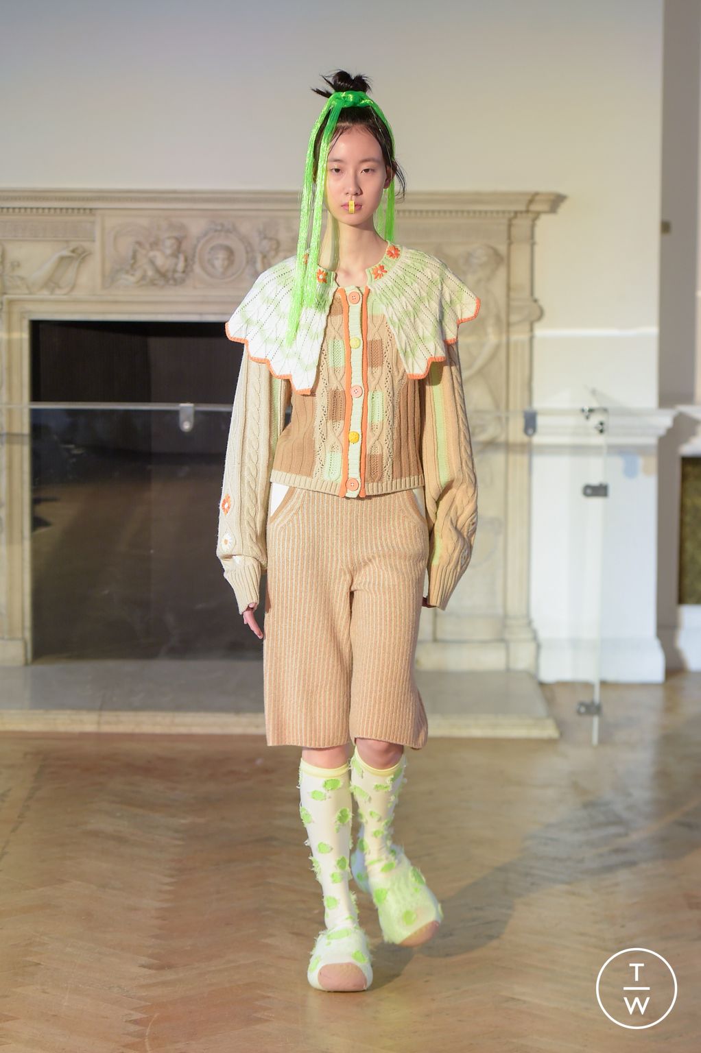 Fashion Week London Fall/Winter 2023 look 6 from the Chau Rising collection womenswear
