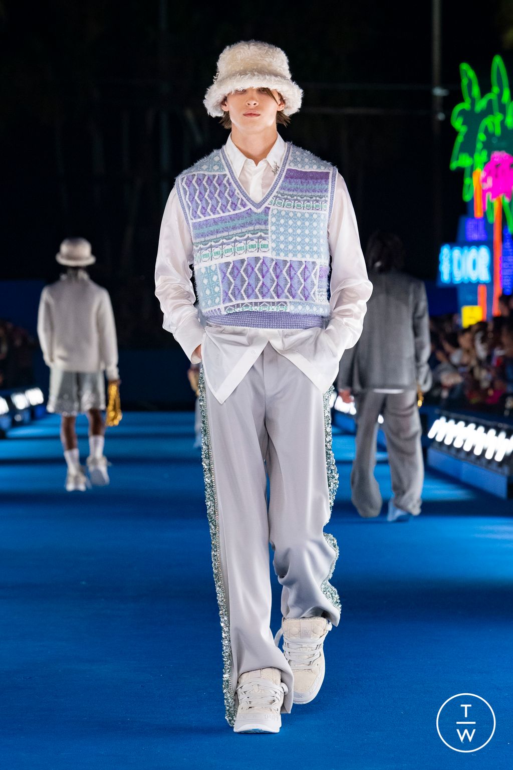 Fashion Week Paris Resort 2023 look 6 from the Dior Men collection menswear