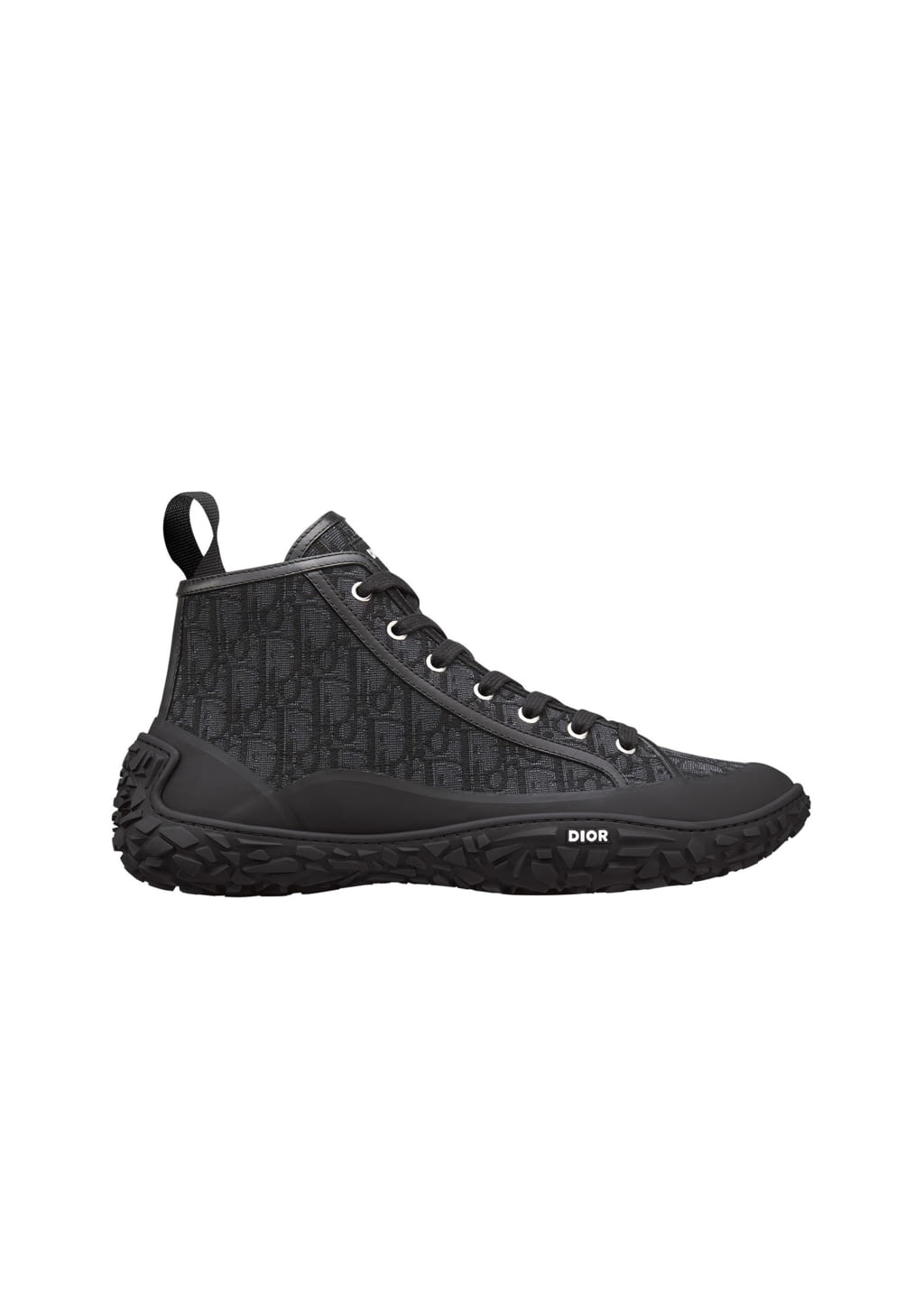 Fashion Week Paris Fall/Winter 2021 look 19 from the Dior Homme collection 男装配饰