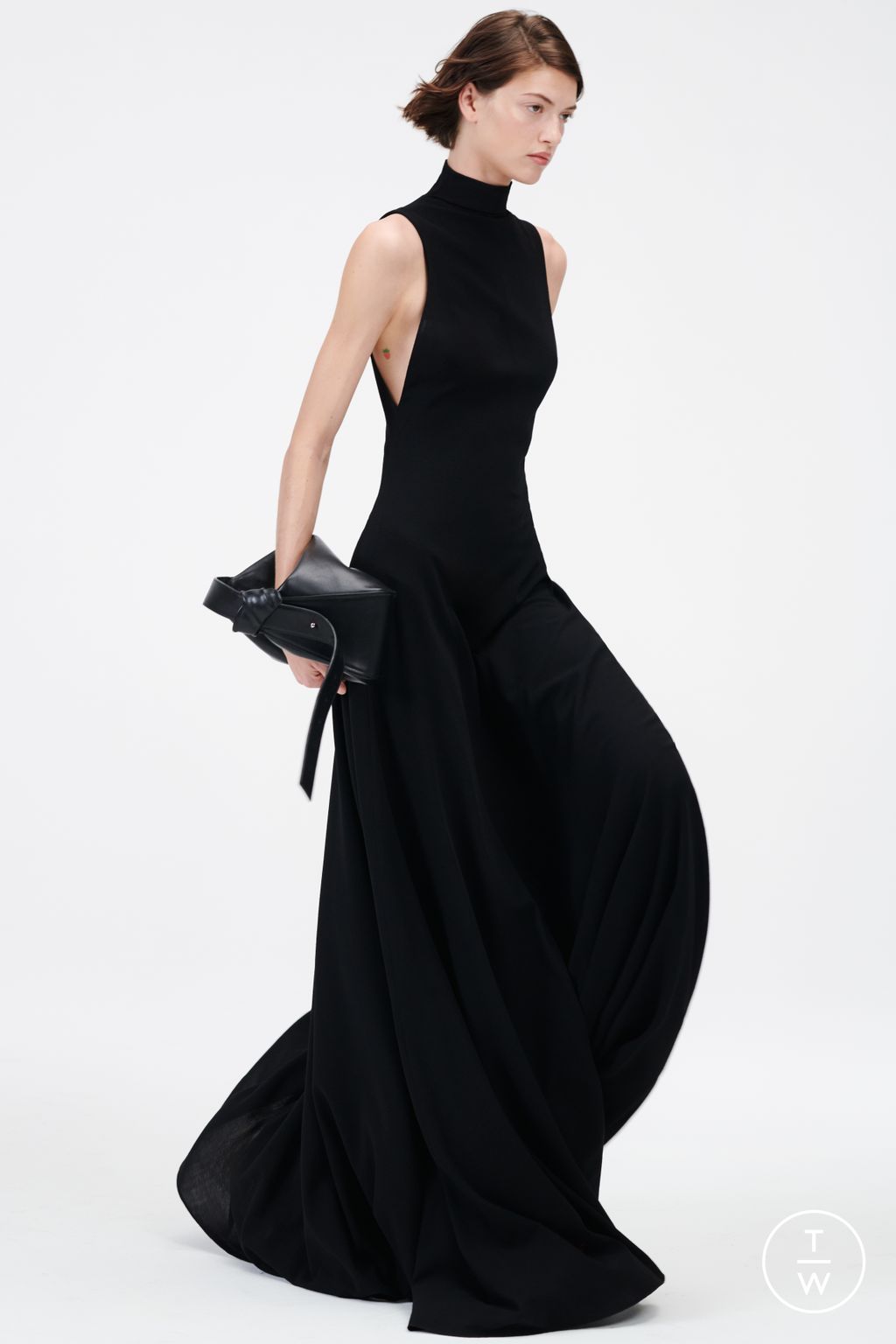 Fashion Week New York Pre-Fall 2024 look 6 from the Brandon Maxwell collection 女装