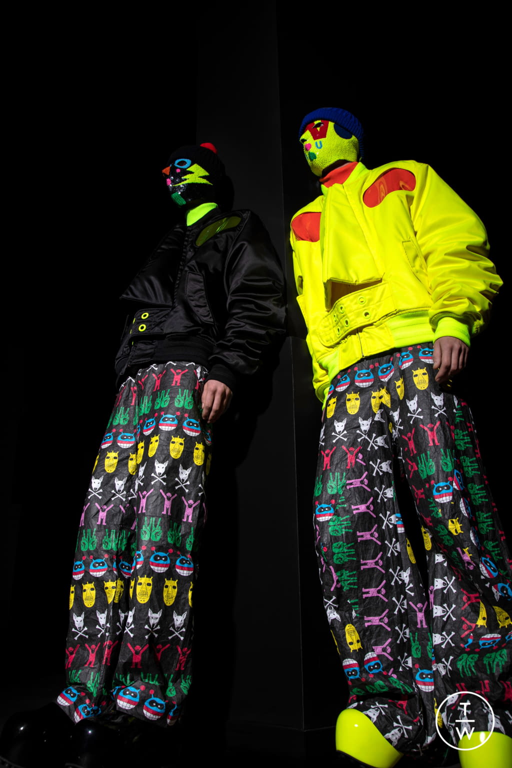 Fashion Week Paris Fall/Winter 2021 look 6 from the Walter Van Beirendonck collection menswear
