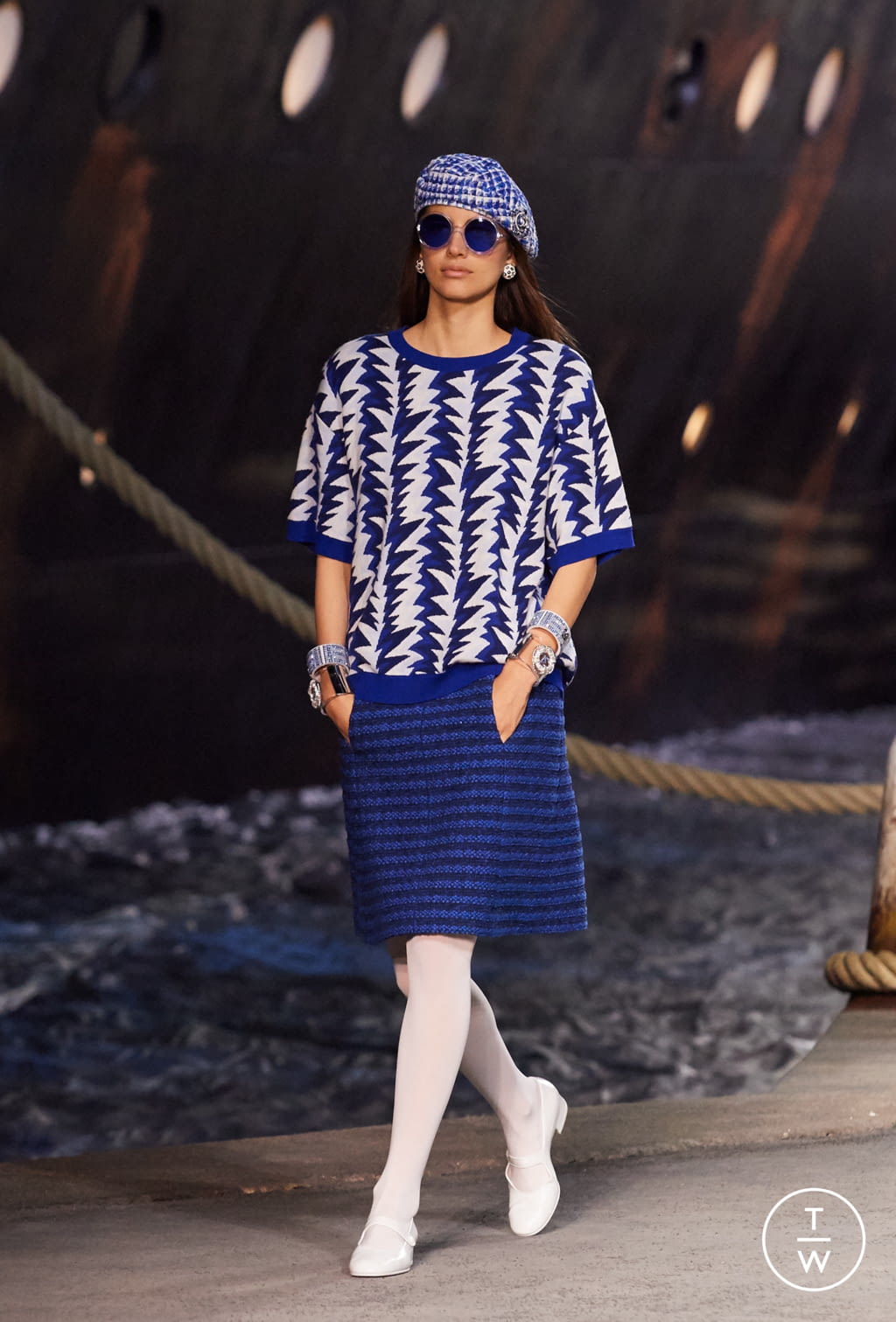 Fashion Week Paris Resort 2019 look 60 from the Chanel collection 女装