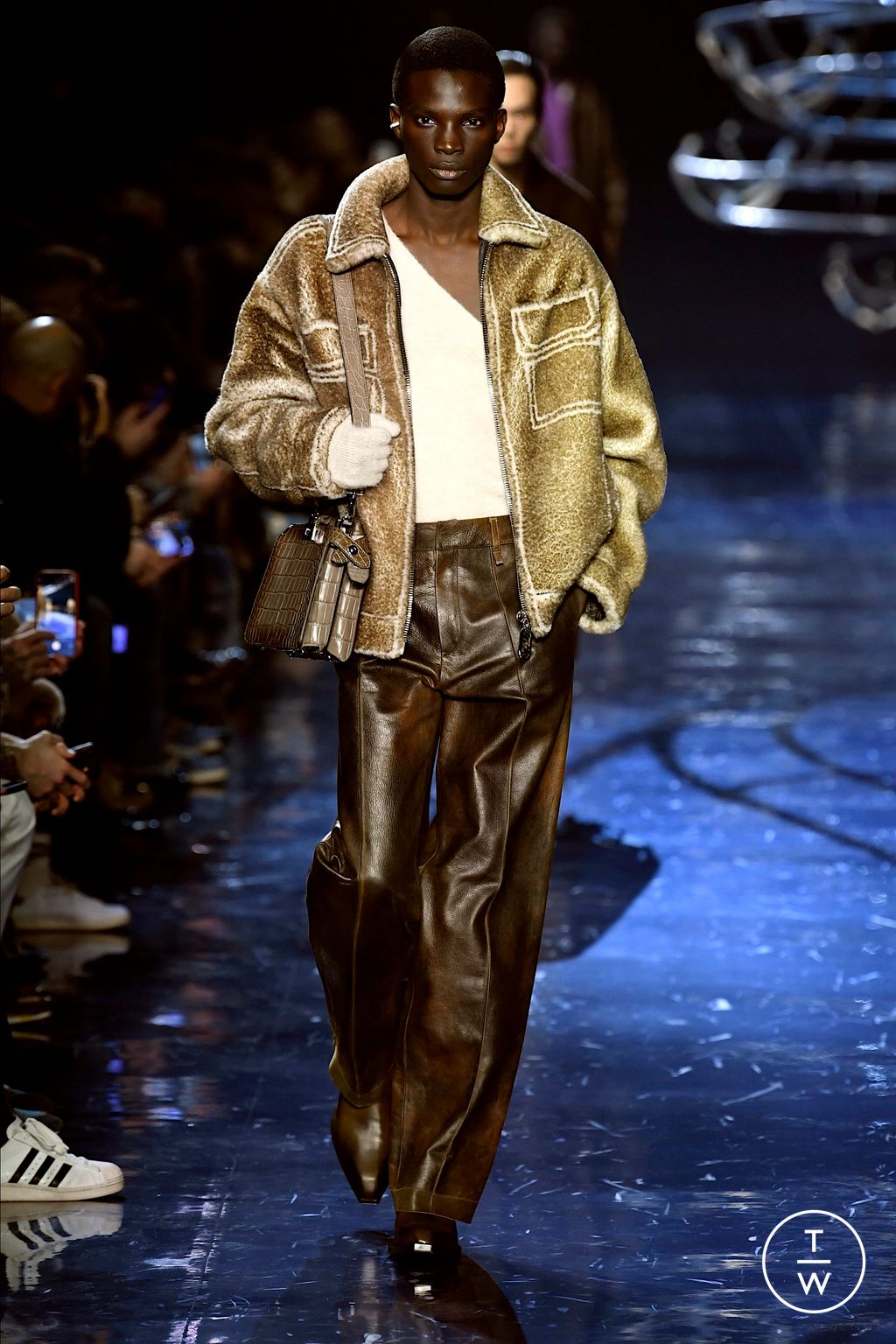 Fashion Week Milan Fall/Winter 2023 look 10 from the Fendi collection menswear
