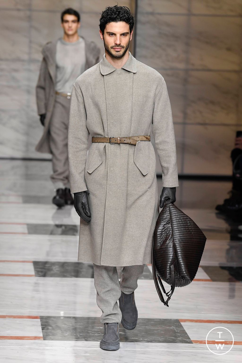 Fashion Week Milan Fall/Winter 2023 look 20 de la collection Giorgio Armani menswear