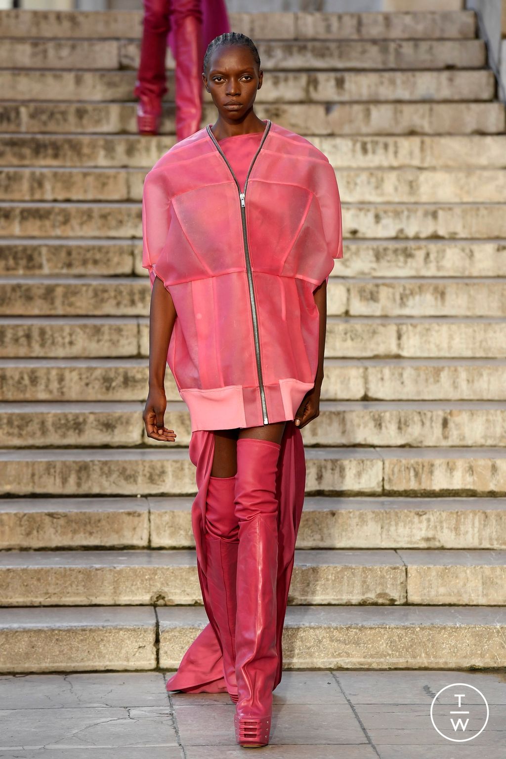 Fashion Week Paris Spring/Summer 2023 look 5 from the Rick Owens collection womenswear