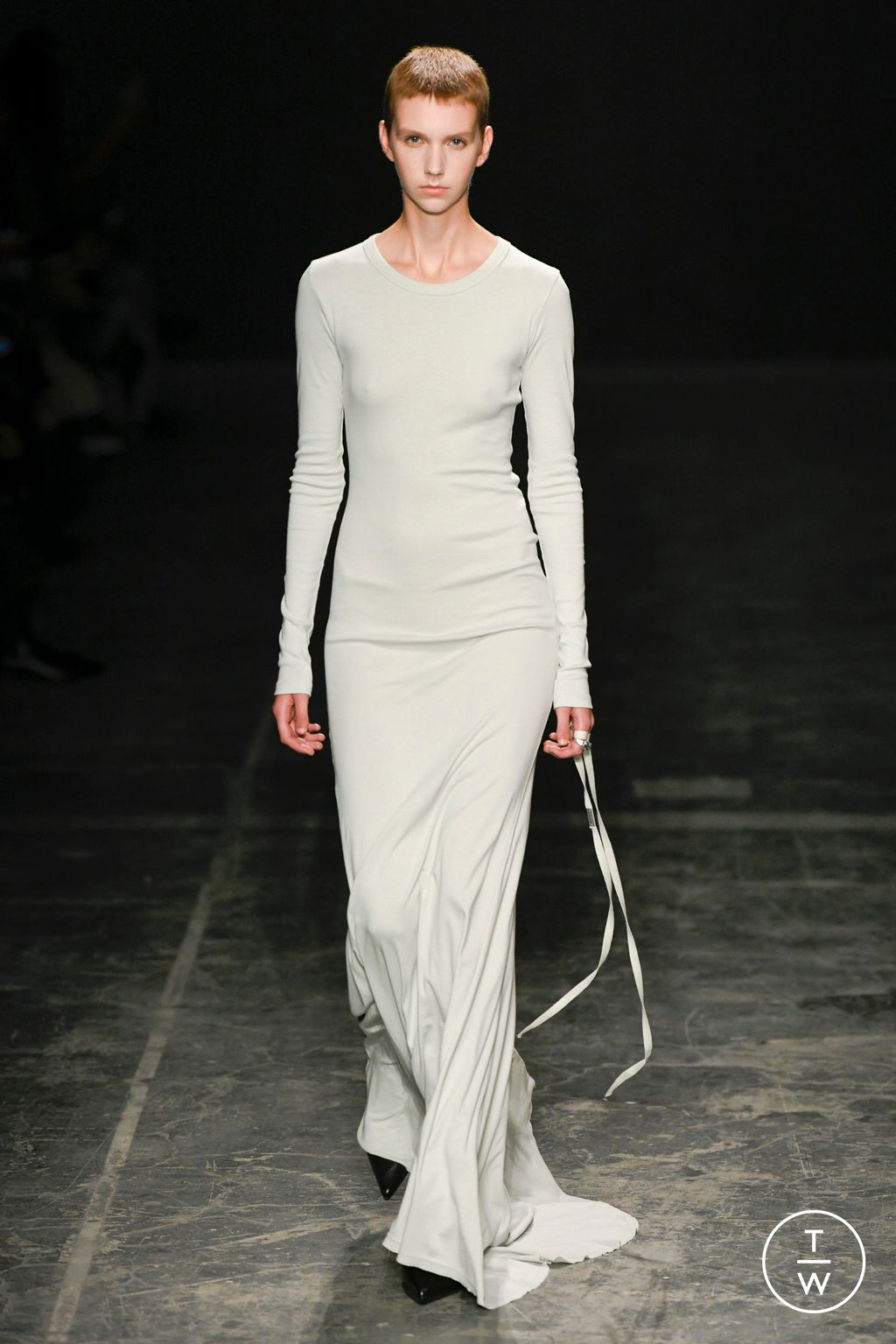 Fashion Week Paris Spring/Summer 2023 look 41 from the Ann Demeulemeester collection womenswear