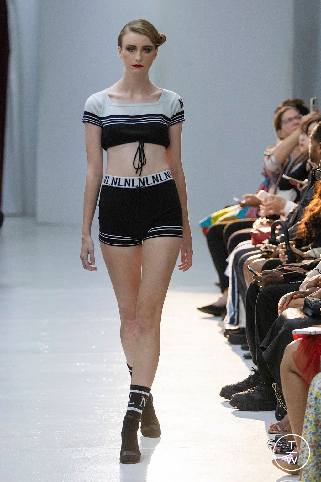 Fashion Week New York Spring/Summer 2023 look 26 de la collection Negris Lebrum womenswear
