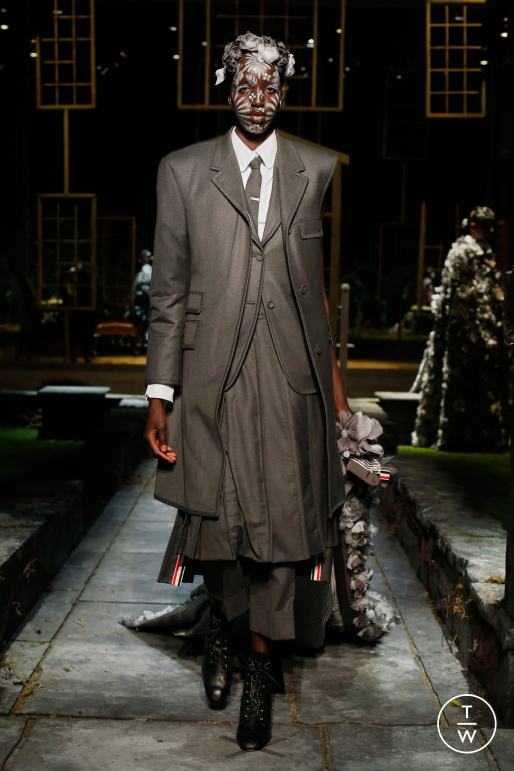 Fashion Week New York Spring/Summer 2022 look 62 from the Thom Browne collection 女装