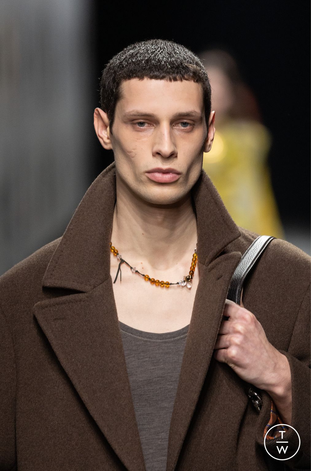 Fashion Week Milan Fall/Winter 2025 look 62 from the Etro collection 女装配饰