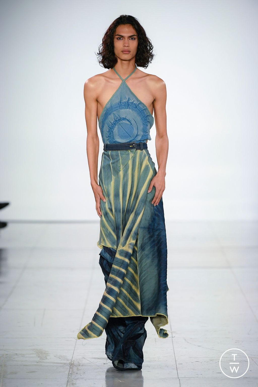 Fashion Week London Spring/Summer 2023 look 7 de la collection Masha Popova womenswear