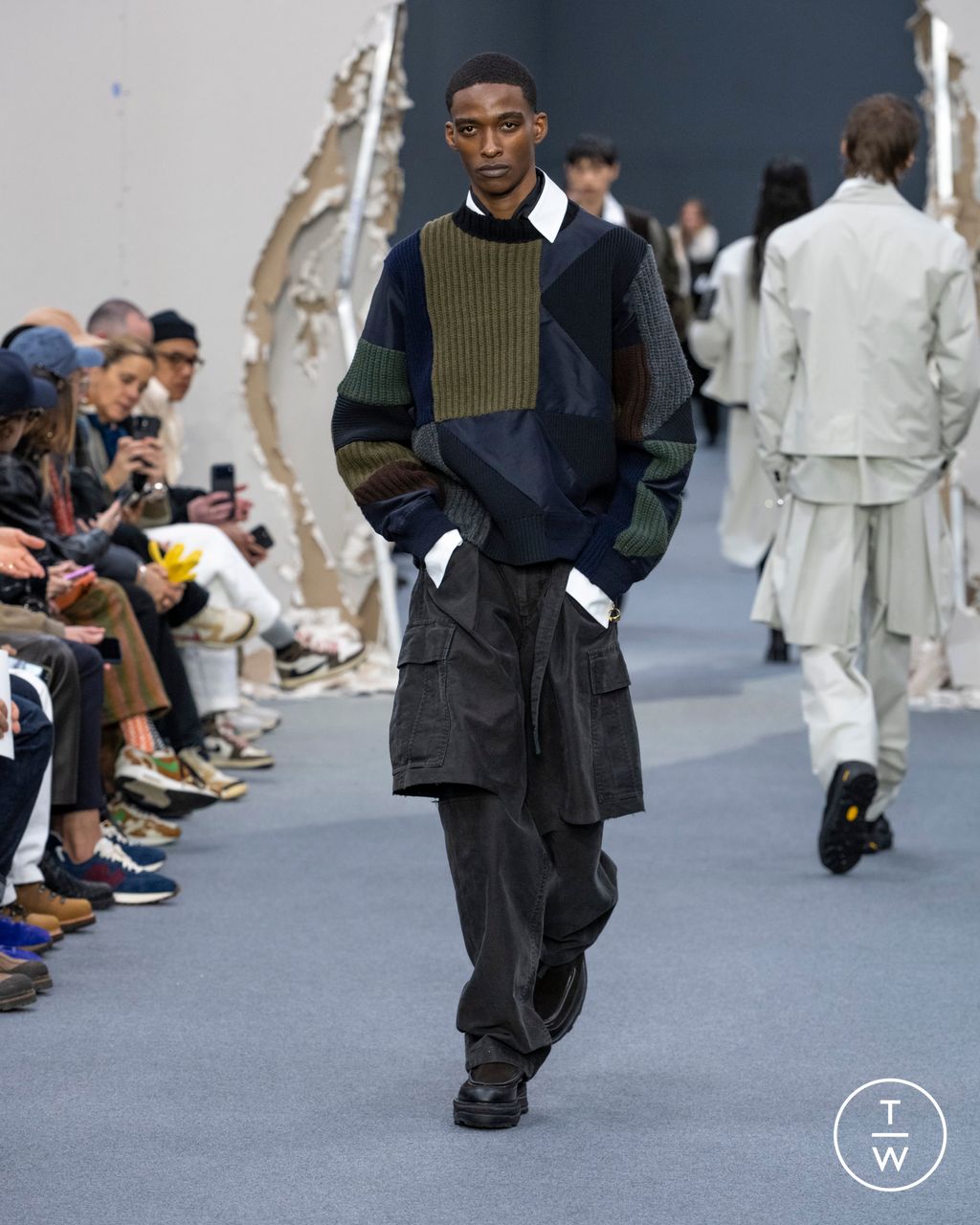 Fashion Week Paris Fall/Winter 2026 look 63 from the Sacai collection menswear