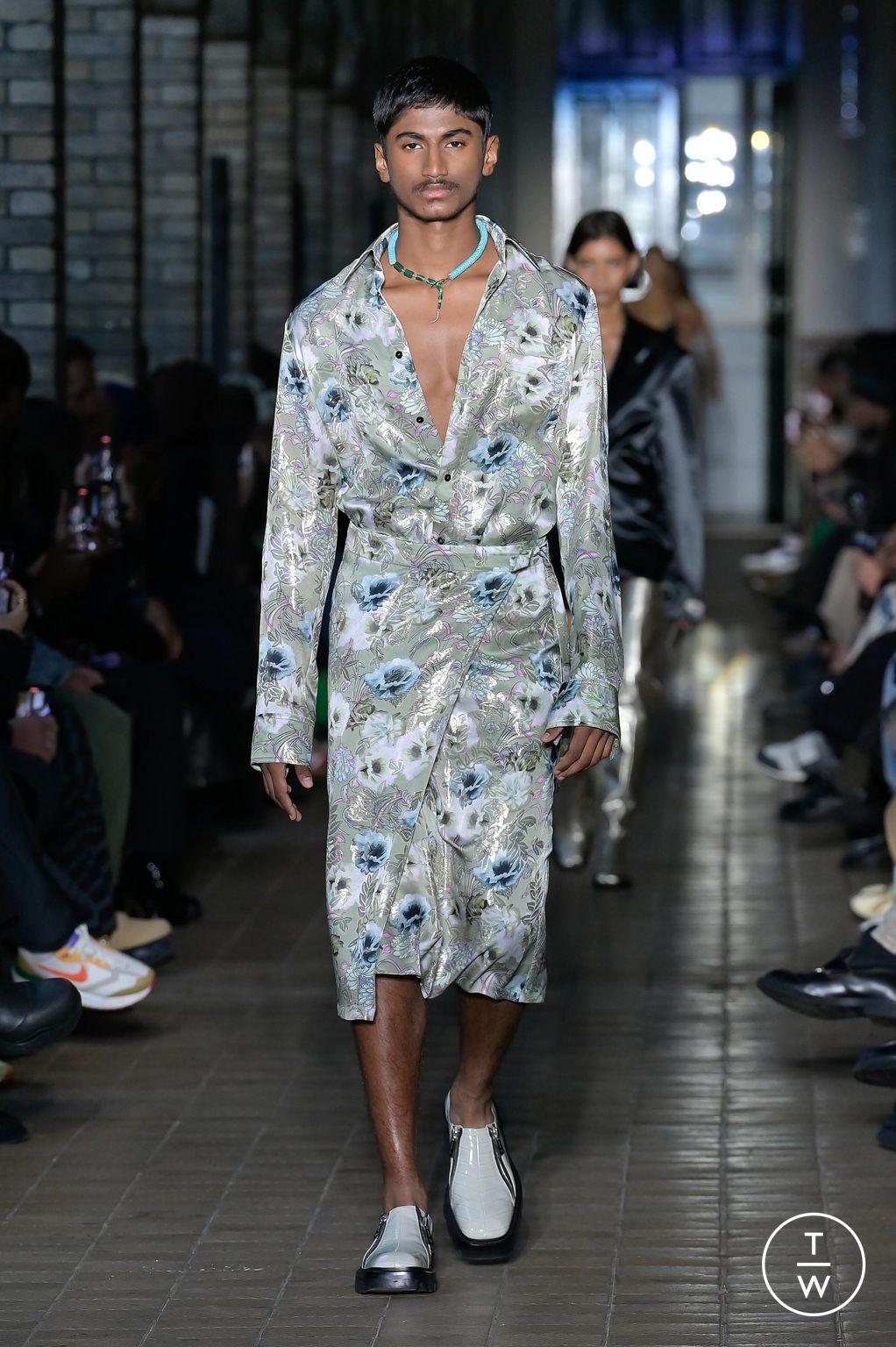 Fashion Week Paris Spring/Summer 2023 look 15 from the GmbH collection womenswear