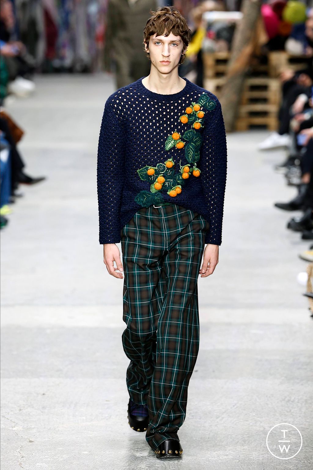 Fashion Week Milan Fall/Winter 2023 look 9 from the Etro collection 男装