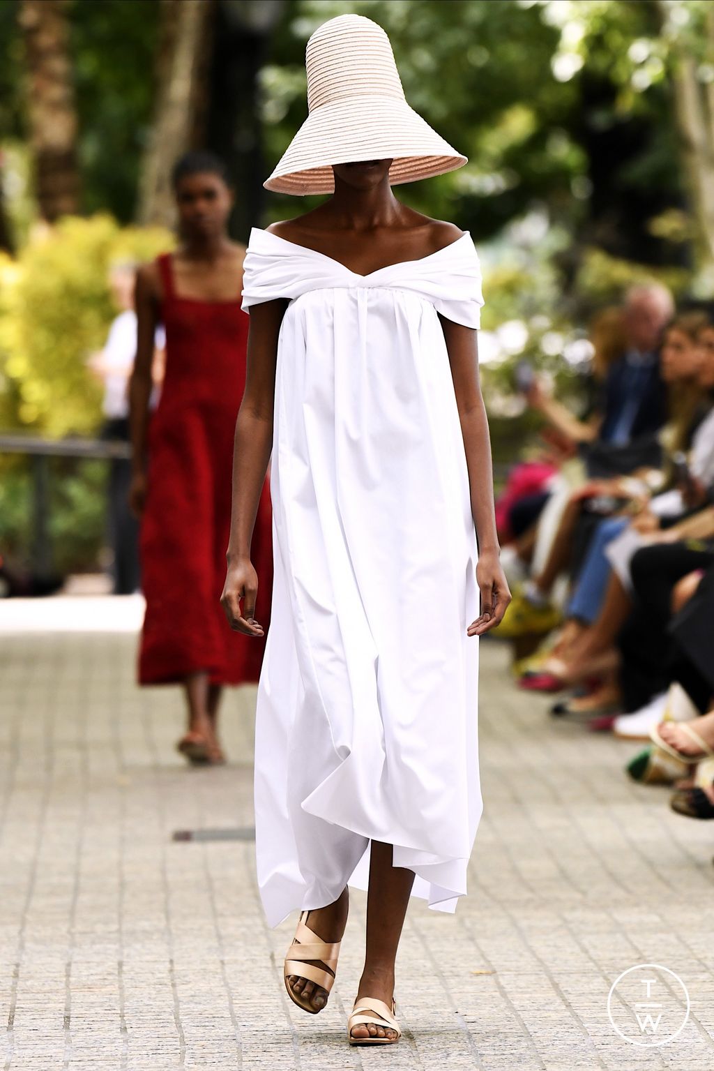 Fashion Week New York Spring/Summer 2023 look 18 from the Adam Lippes collection womenswear