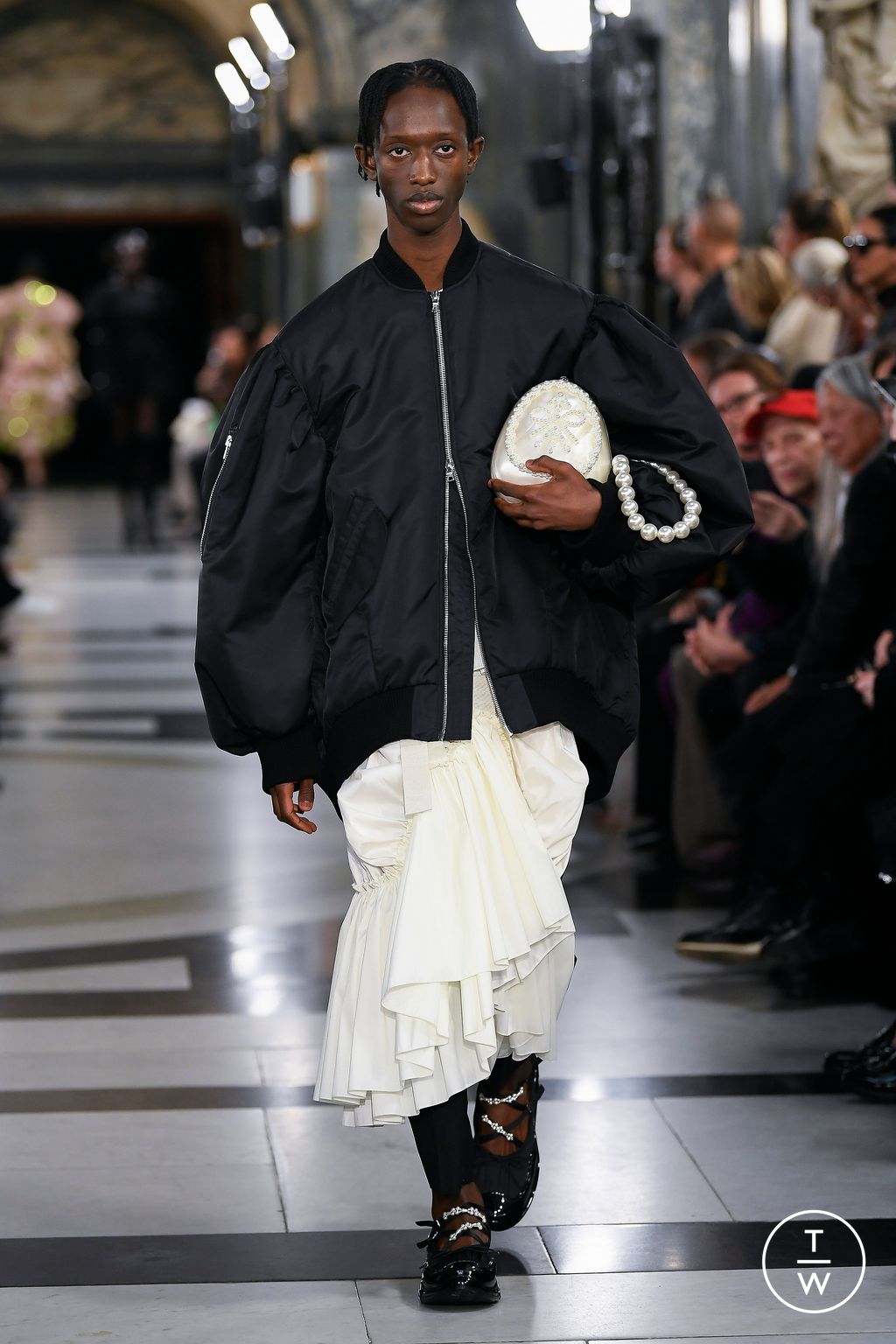 Fashion Week London Spring/Summer 2023 look 13 from the Simone Rocha collection womenswear