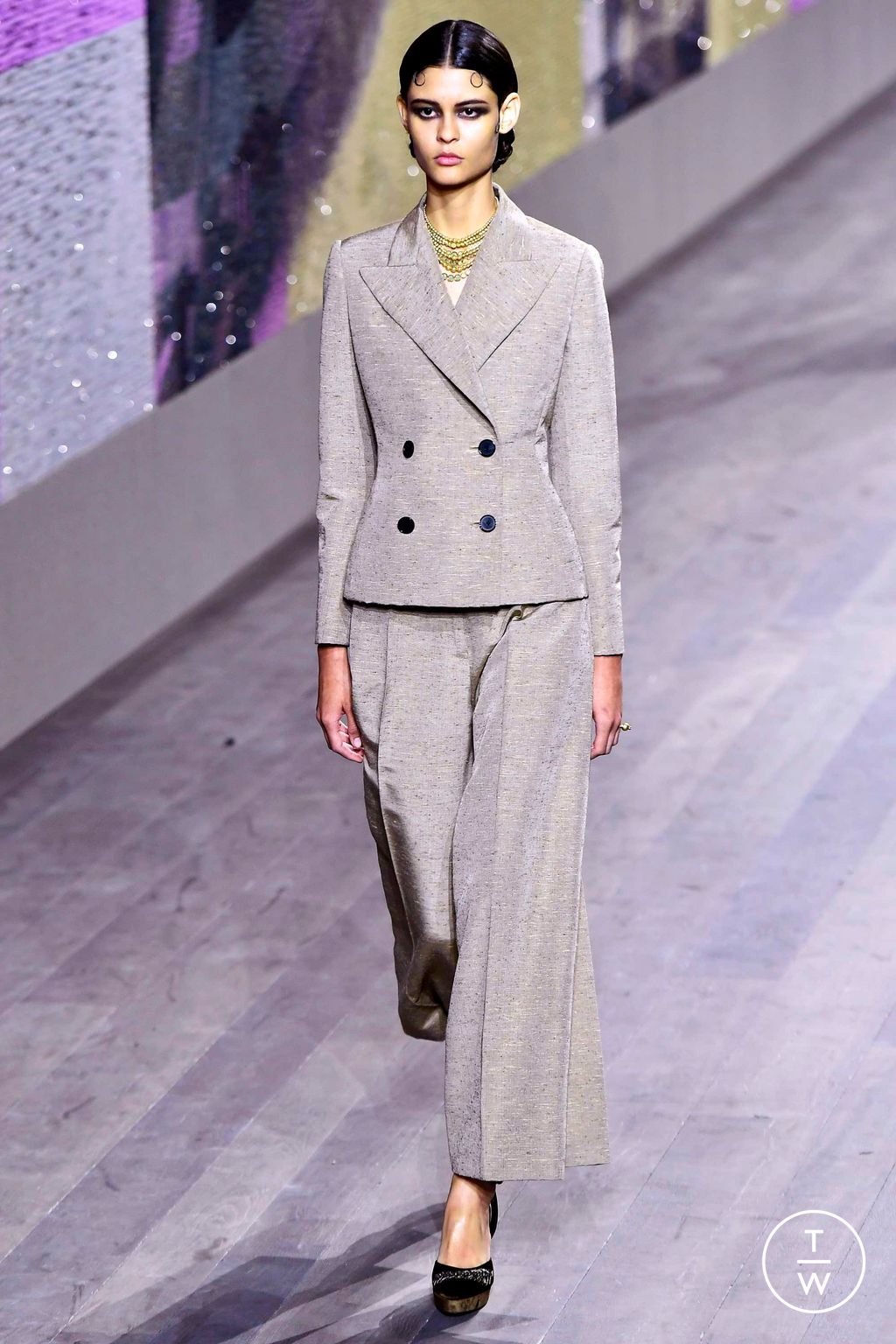 Fashion Week Paris Spring/Summer 2023 look 29 from the Christian Dior collection couture