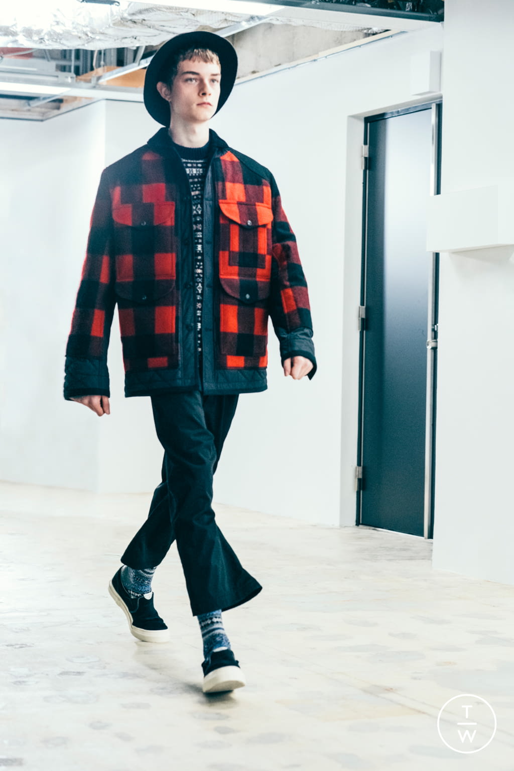 Fashion Week Paris Fall/Winter 2021 look 8 from the Junya Watanabe Man collection menswear